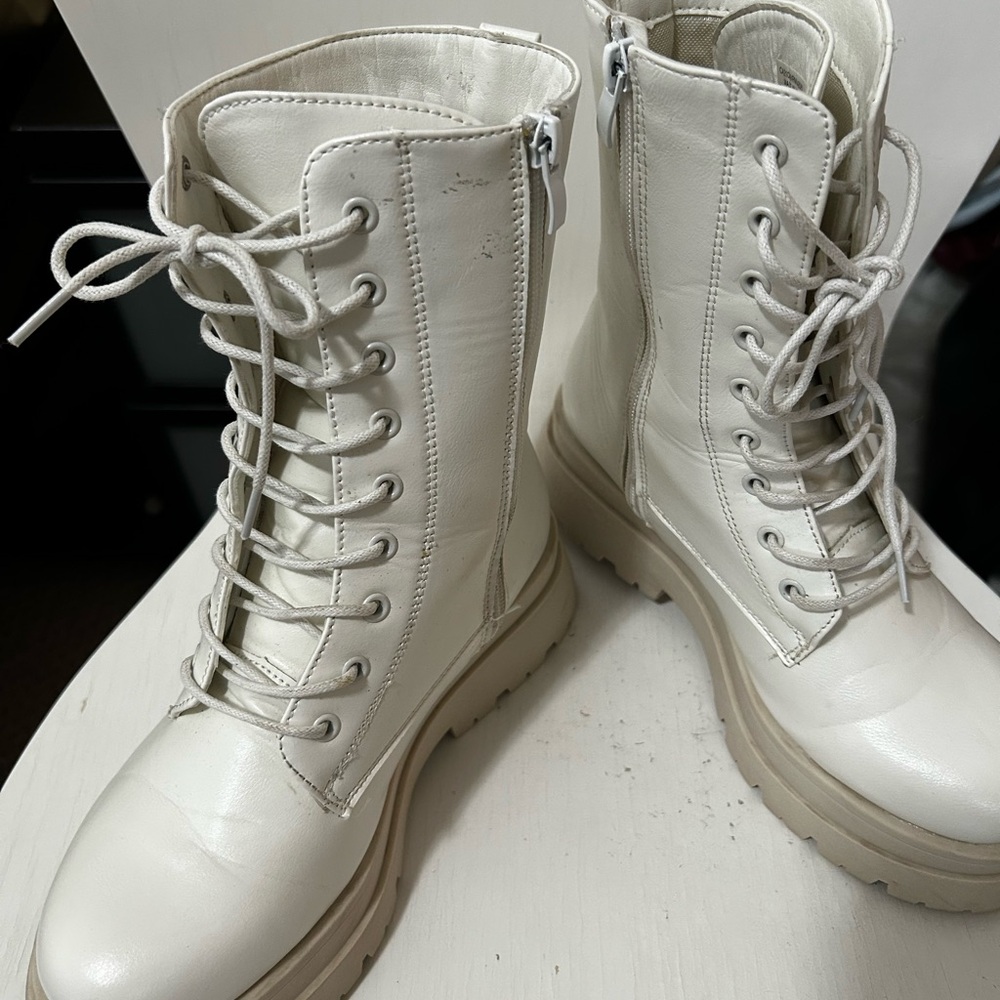 Women's White Lace-Up Boots